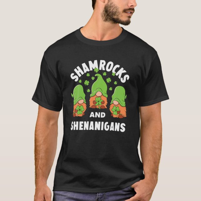 Camiseta Mens Dia de São Patrício Outfit Irish Gnomrocks (Frente)