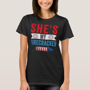Camiseta Mens Ela é a minha pirata, as Mães de 4 de julho.