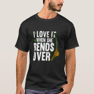 Camiseta Mens Eu Adoro Quando Ela Se Curva Sobre Pescar Pes
