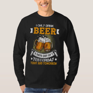 Camiseta Mens Eu Só Bebo 3 Dias De 7 Ontem