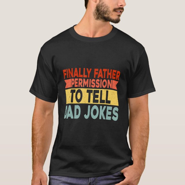Camiseta Mens Finalmente Permissão Padre Para Dizer Piadas  (Frente)