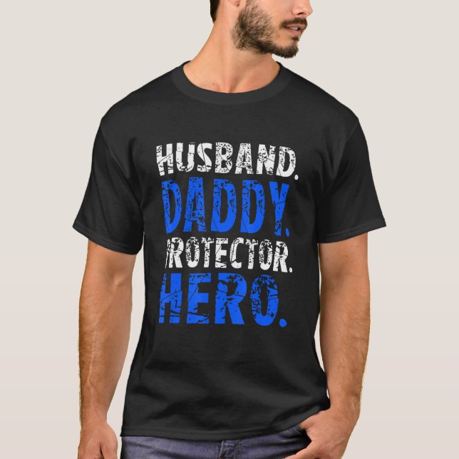 Camiseta Mens Husband Daddy Protector Hero Happy Fathers Da (Frente)