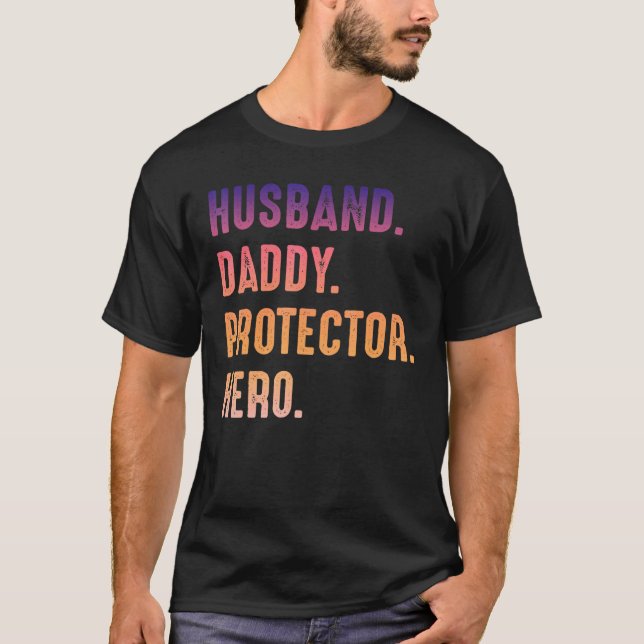 Camiseta Mens Husband Prodecor Hero Day Cote (Frente)
