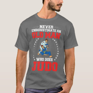 Camiseta Mens Judo Fighter Treinando Artes Marciais no Japã