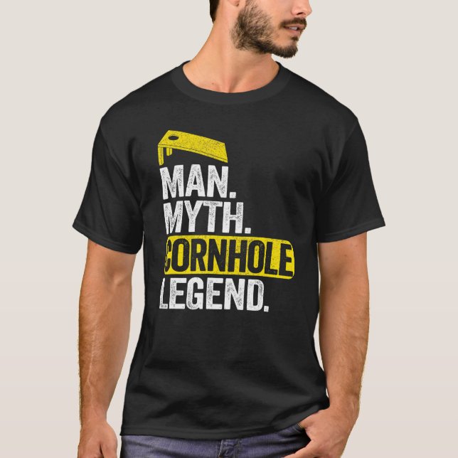Camiseta Mens Man Myth Cornhole Pai Corn Hole Pai (Frente)
