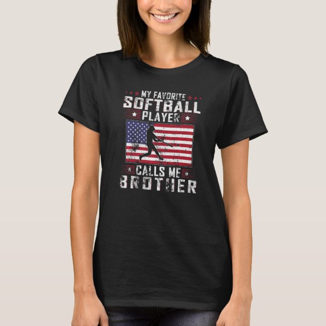Camiseta Mens Meu Jogador De Softball Favorito Me Chama De  (Frente)