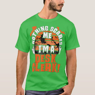 Camiseta Mens Nada me assusta. Sou um empregado de mesa no