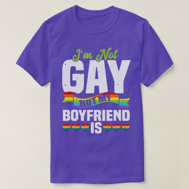 Camiseta Mens Não Sou Gay, Mas Minha Namorado (Frente do Design)