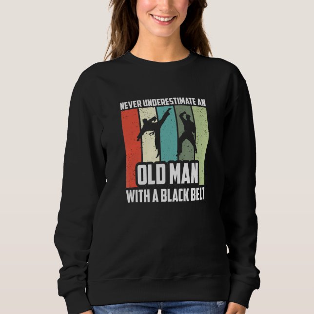 Camiseta Mens Never Underestimate An Old Man With A Black B (Frente)