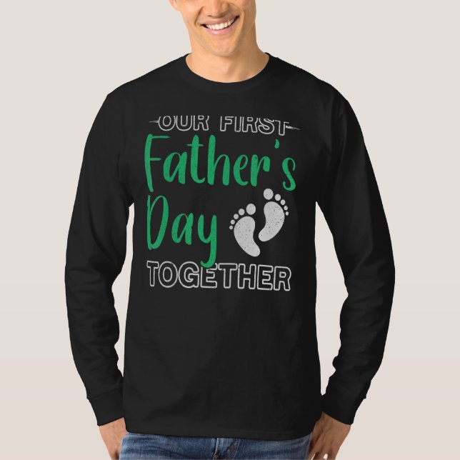 Camiseta Mens Nosso Primeiro Pai Do Dia Papai Filho Pai (Frente)