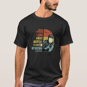Camiseta Mens olham para longe da Mortal Estou trabalhando