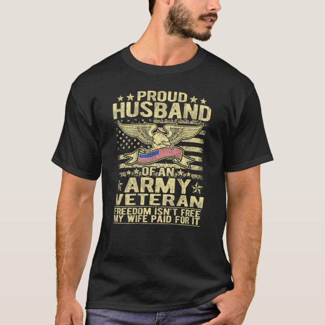 Camiseta Mens Orgulhosos Marido De Um Esposa Veterano Do Ex (Frente)