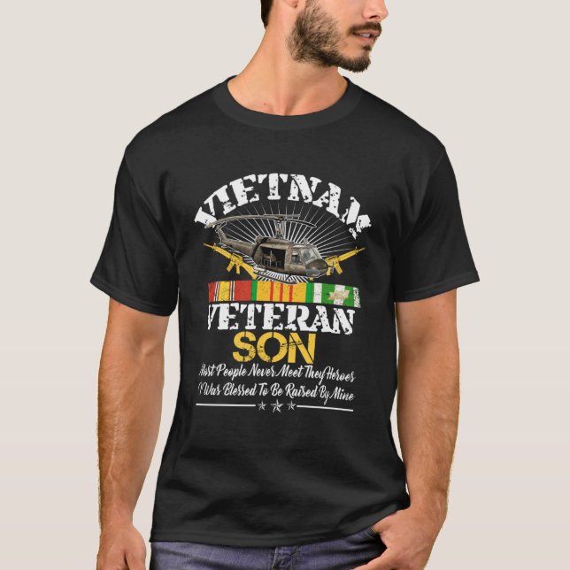 Camiseta Mens Orgulhosos Vietnã Militar Veterano Vietnã (Frente)