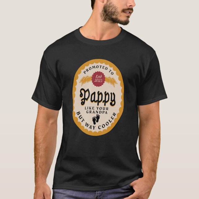 Camiseta Mens Promovidos a Pappy 2023 para o New Grandpa ch (Frente)