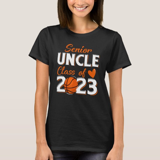 Camiseta Mens Proud Uncle Of A 2023 Senior Basketball Gradu (Frente)