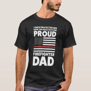 Camiseta Mens que uma vez a protegi agora, ela pai de bombe