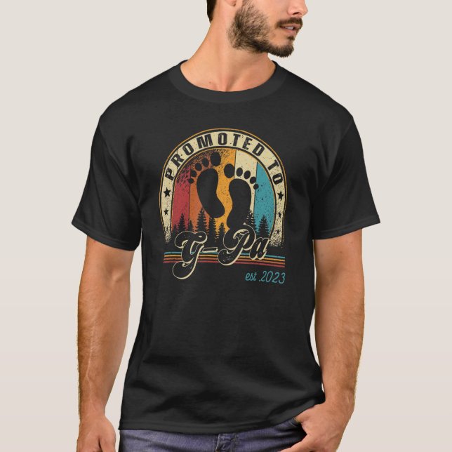 Camiseta Mens Retro Promovido Para G Pa Est 2023 Primeira V (Frente)