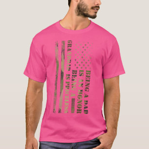 Camiseta Mens sendo um pai é um avô 