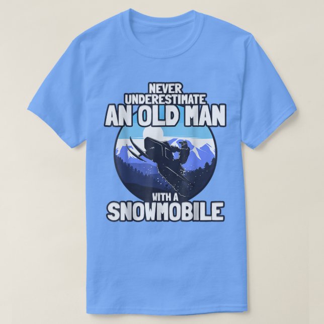 Camiseta Mens Snowmobiling Gift Old Man com um M Snowmobile (Frente do Design)