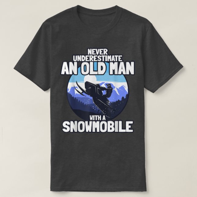 Camiseta Mens Snowmobiling Gift Old Man com um M Snowmobile (Frente do Design)
