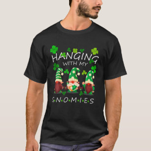 Camiseta Mens St Patricks Day Hanging With My Gnomies Shamr