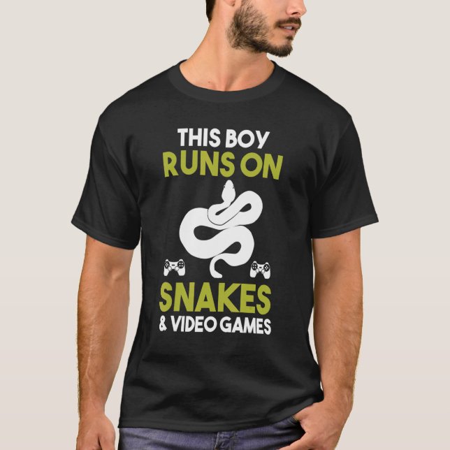 Camiseta Mens This Boy Executa Em Cobras E Videos games (Frente)