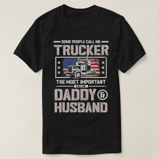 Camiseta Mens US Flag Trucker Daddy or Trucker Husband Truc (Frente do Design)