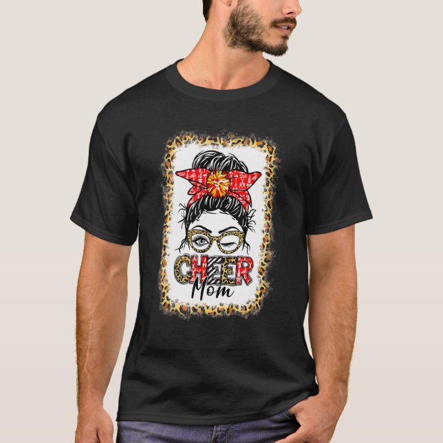 Camiseta Mensageiro Cheer Mãe Cheerhead Mama Leopard Blea (Frente)