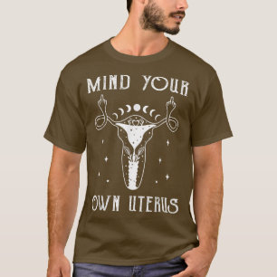 Camiseta Mente a sua bruxa feminista útera no meio