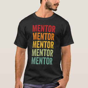 Camiseta Mentor Arco-Íris Texto Mentor Colorido