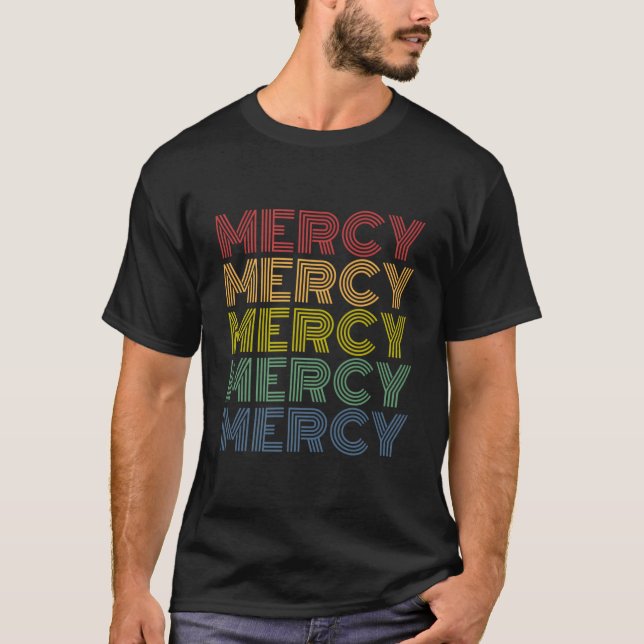 Camiseta Mercy Wordmark Pattern Personalized Name (Frente)