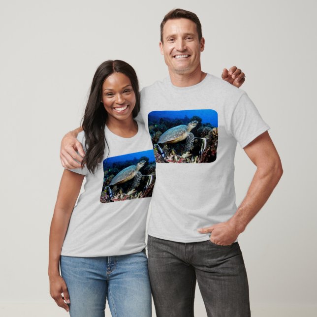 Camiseta Mergulho com tartaruga e peixe (Unissex)