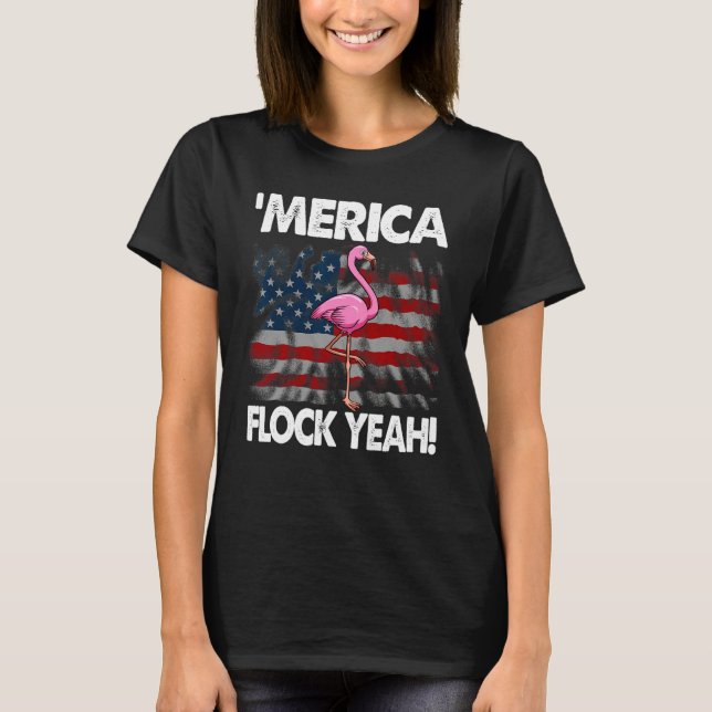 Camiseta Merica Flock Sim Funny Pink Flamingo (Frente)