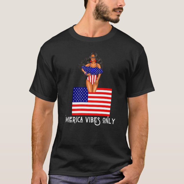 Camiseta Merica Vibes Apenas Mulheres Patrióticas Que Nos E (Frente)