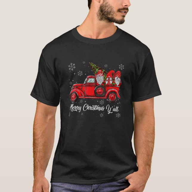 Camiseta Merry Christmas Y'all Gnomes Santa Retro Red Truck (Frente)
