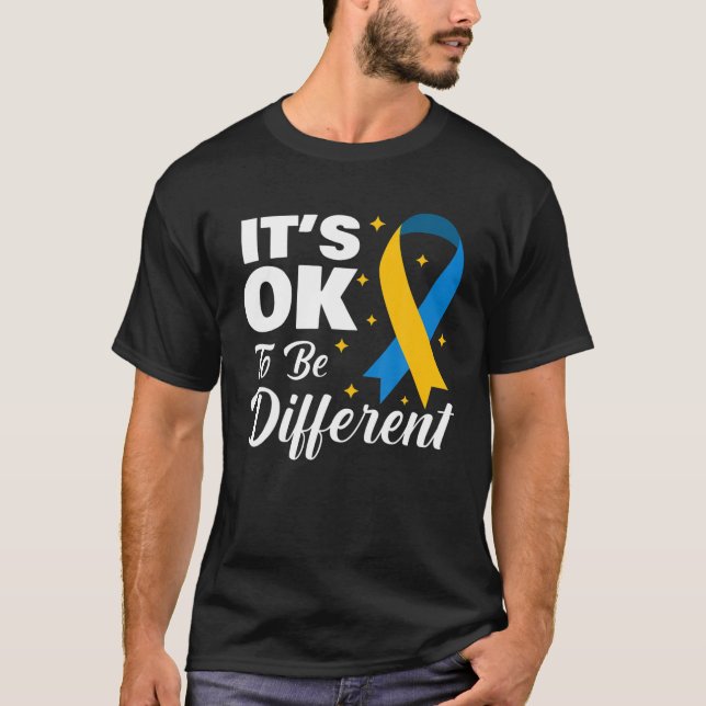 Camiseta Mês De Consciência Da Síndrome Abaixo Ok Para Ser  (Frente)