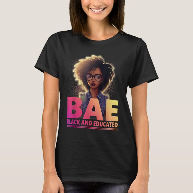 Camiseta Mês de História do Negro Educado e Negro Básico (Frente)