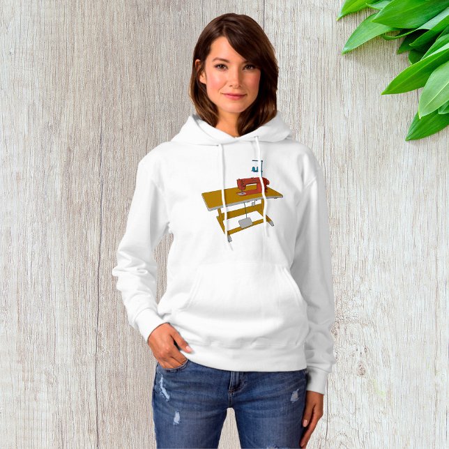 Camiseta Mesa de Costura e Máquina (Criador carregado)