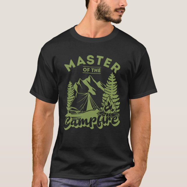 Camiseta Mestre do Acampamento Retro de Campfire (Frente)
