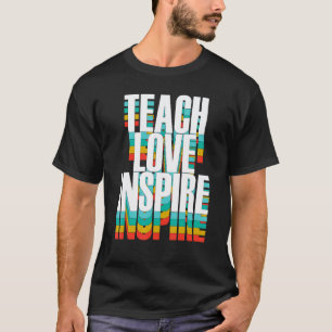 Camiseta Metade Café Metade Professora de Inglês Ensina Amo