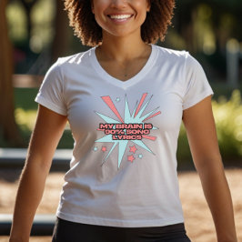 Camiseta Meu Cérebro é 90% Letras de Músicas – Arte Pop Ret