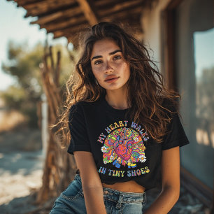 Camiseta Meu coração caminha em Calçados pequeninos