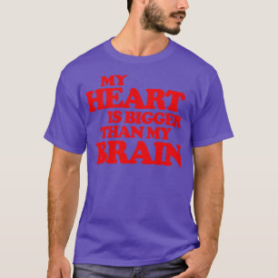 Camiseta Meu coração é maior que minha vacina de Natal no c