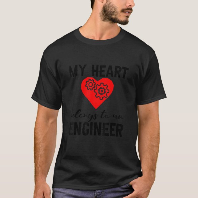 Camiseta Meu Coração Pertence A Um Engenheiro (Frente)