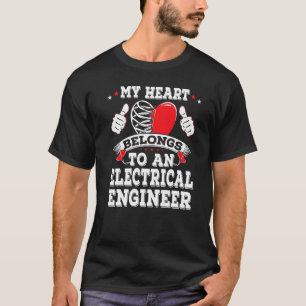 Camiseta Meu Coração Pertence A Um Engenheiro Elétrico Vale
