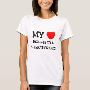 Camiseta Meu coração pertence a um FISIOTERAPEUTA