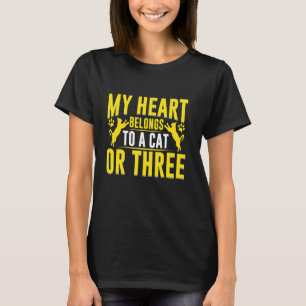 Camiseta Meu Coração Pertence a um Gato ou Três Avô Gato