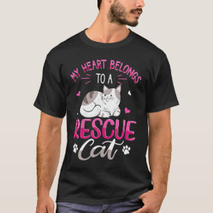 Camiseta Meu Coração Pertence A Um Gato Resgatado Resgatado