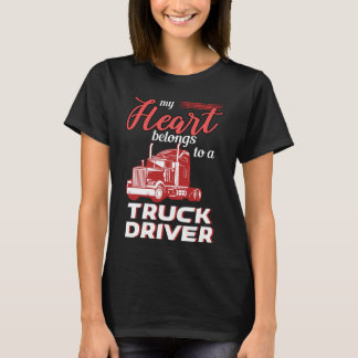 Camiseta Meu Coração Pertence A Um Motorista De Caminhão