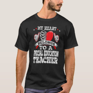 Camiseta Meu Coração Pertence A Um Professor De Educação Es